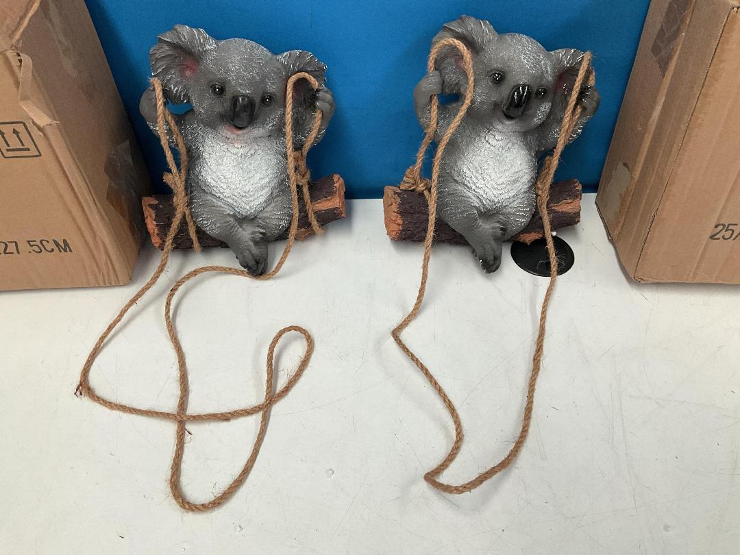 Photo '8' of 2x Koala Outdoor Hanging Ornaments *NEW* Photo '8' of 2x Koala Outdoor Hanging Ornaments *NEW*