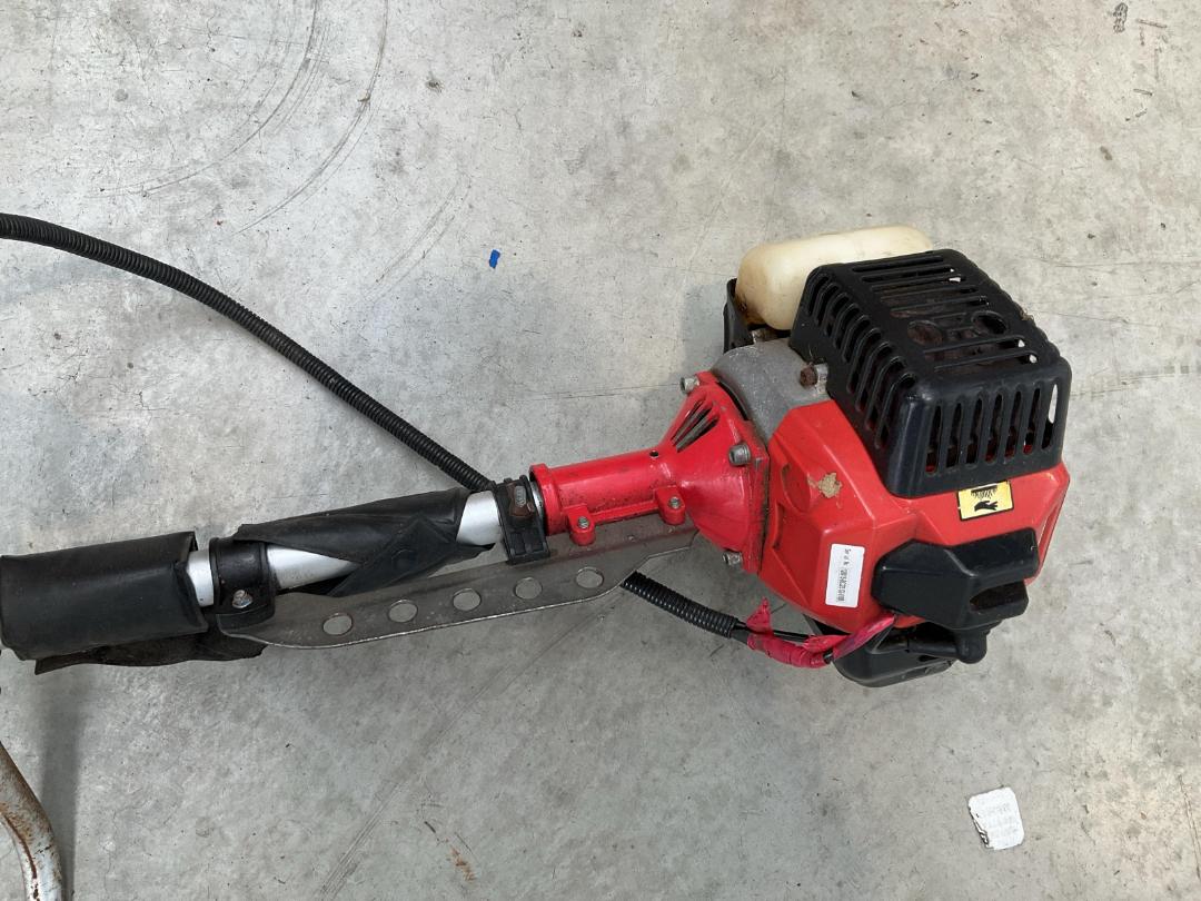 Photo '3' of Morrison Trimmer/weed eater Photo '3' of Morrison Trimmer/weed eater