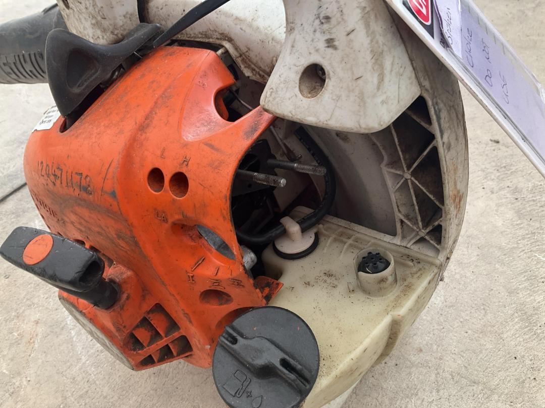 Photo '6' of STIHL BG 86 Blower