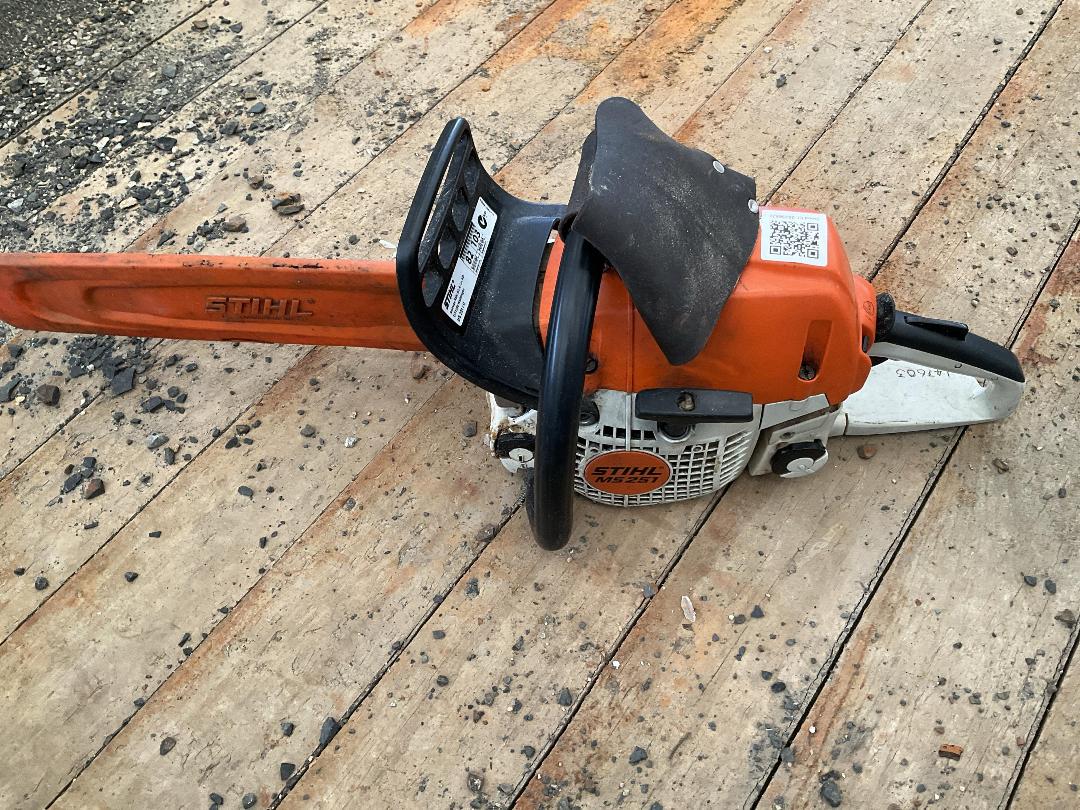 Photo '3' of Stihl MS251c Chain Saw