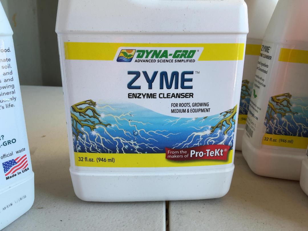 Photo '2' of 6x Dyna-Gro Zyme Cleanser (946ml) Photo '2' of 6x Dyna-Gro Zyme Cleanser (946ml)