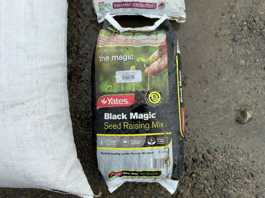 Photo '2' of Various Potting Mixes & Soil Formulas