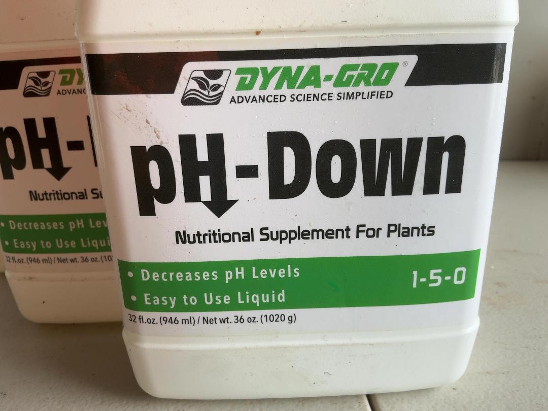 Photo '2' of 4x Dyna-Gro pH-Down (946ml)