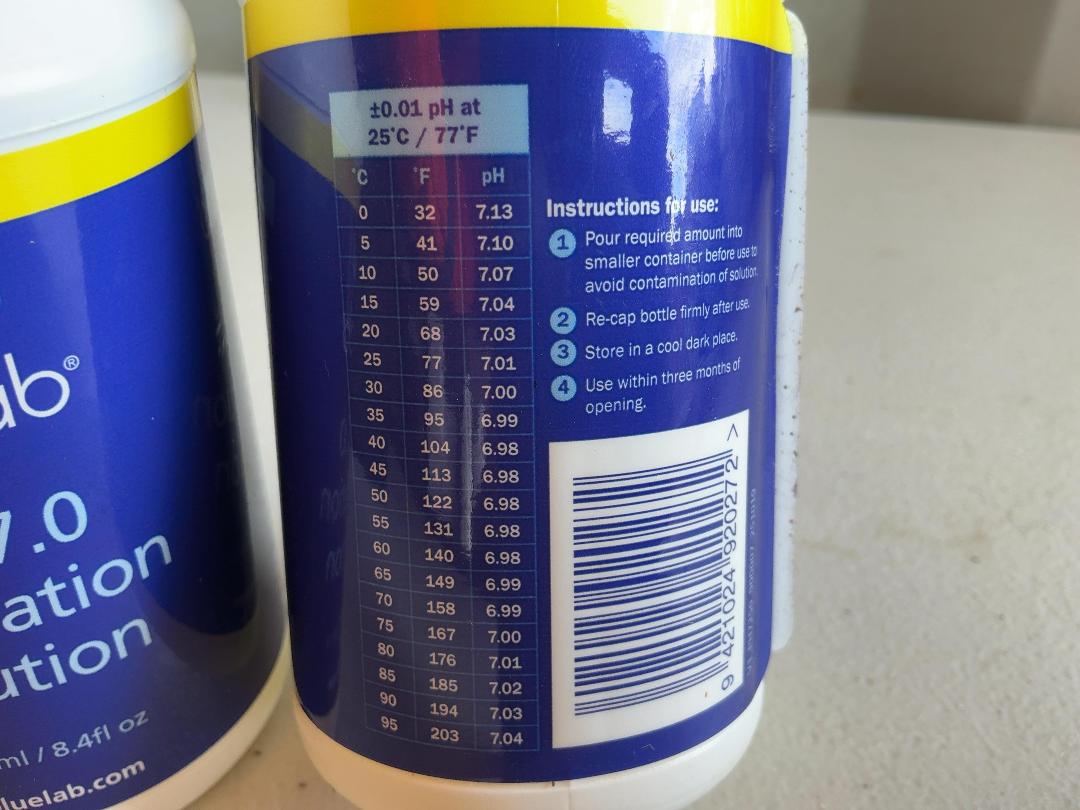 Photo '3' of 2x Bluelab pH 7.0 Calibration Solution (250ml) Photo '3' of 2x Bluelab pH 7.0 Calibration Solution (250ml)