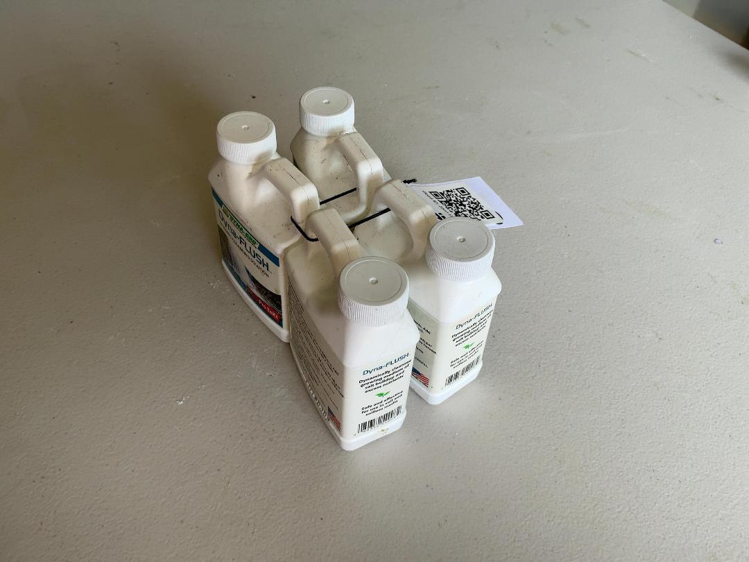 Photo '5' of 4x Dyna-Gro Dyna-Flush Cleansing Solution (236ml) Photo '5' of 4x Dyna-Gro Dyna-Flush Cleansing Solution (236ml)