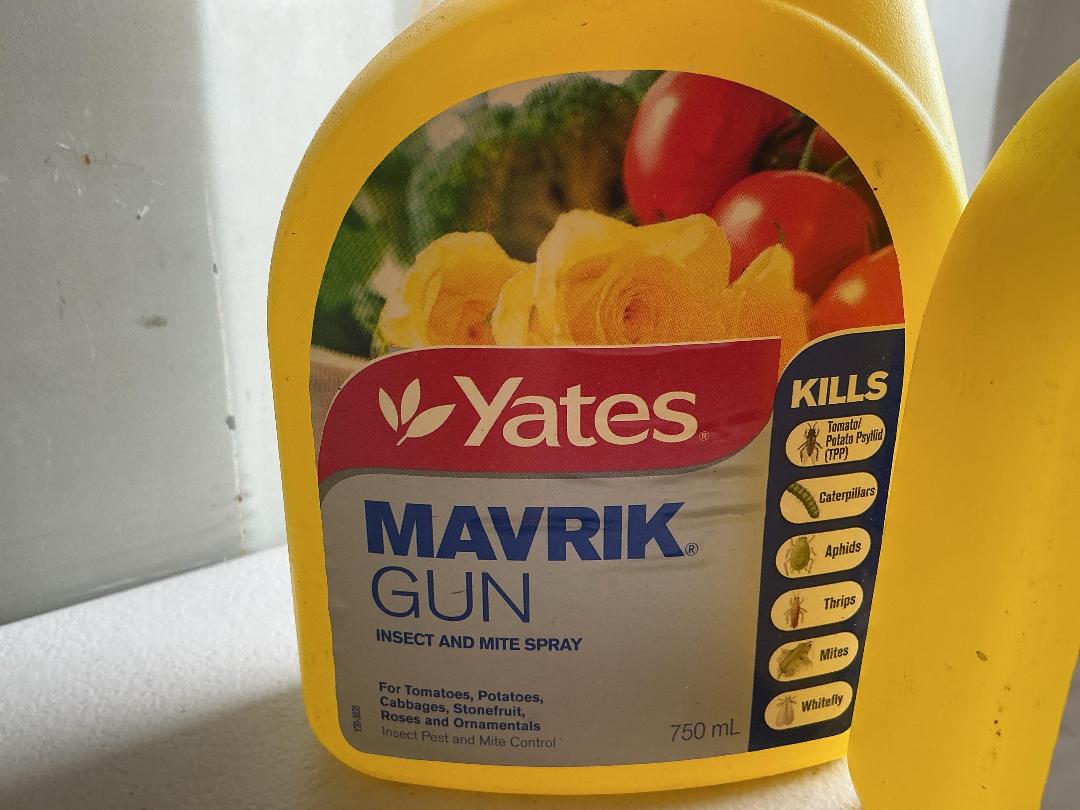 Photo '2' of 2x Yate's Mavrik Gun (750ml)