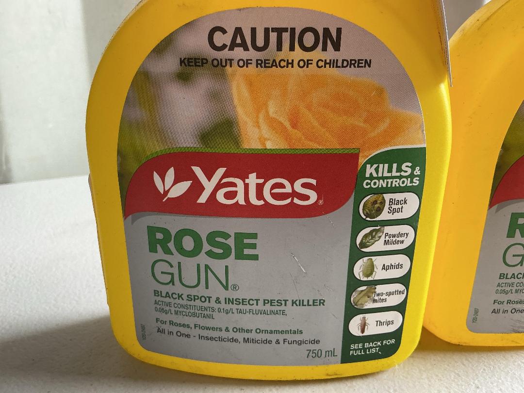 Photo '2' of 2x Yate's Rose Gun (750ml)