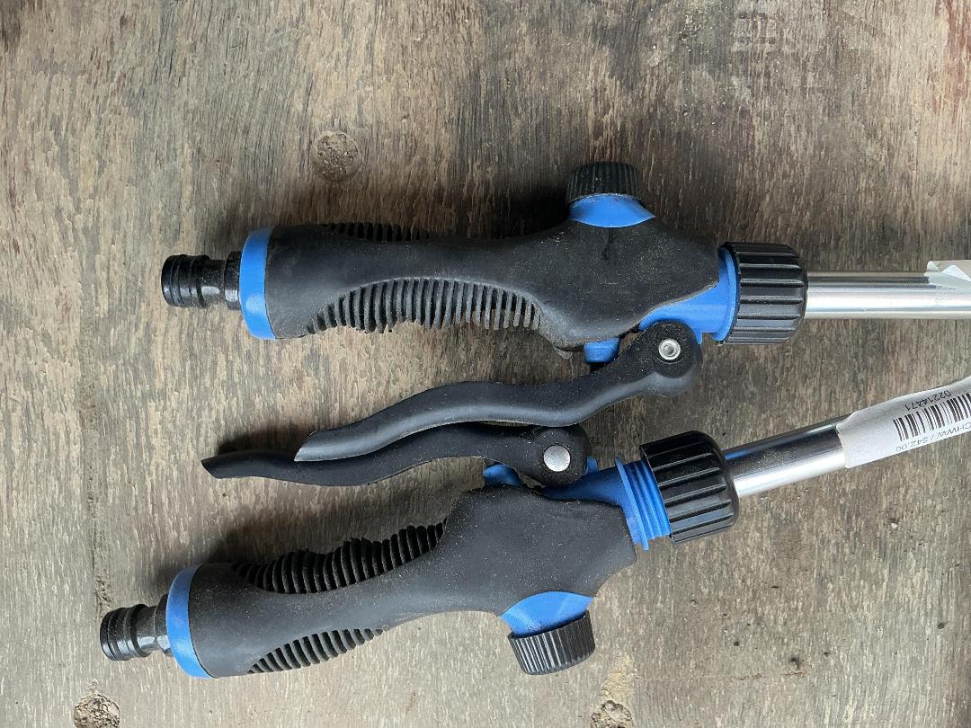 Photo '5' of 2x Hand Water Wands Photo '5' of 2x Hand Water Wands