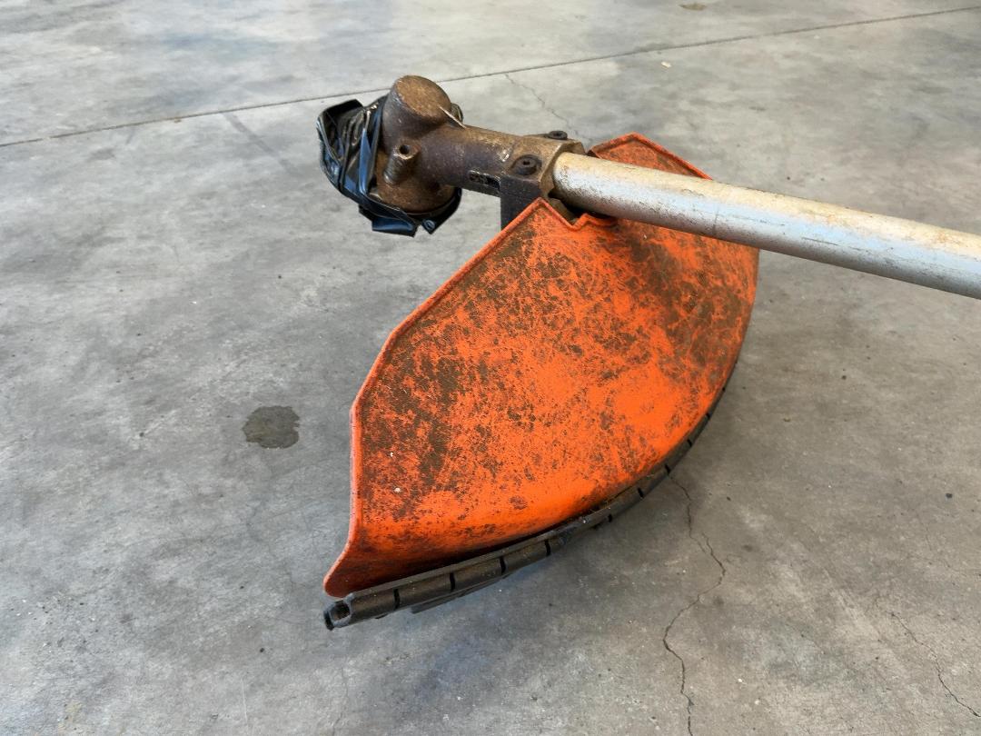 Photo '7' of Stihl FS250 Weed Eater Photo '7' of Stihl FS250 Weed Eater