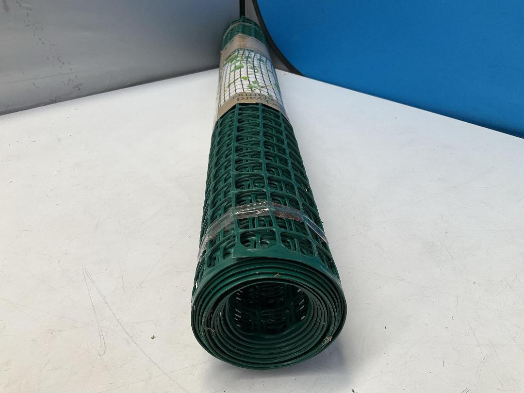 Photo '9' of Cyclone Backyard Farmer Garden Trellis