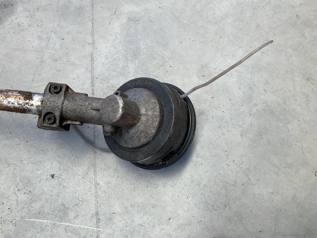 Photo '18' of Stihl Backpack-Style Brush Cutter - Model FR 450 - Does Not Go