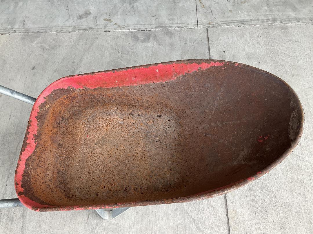 Photo '4' of Greens Red Coloured Wheelbarrow