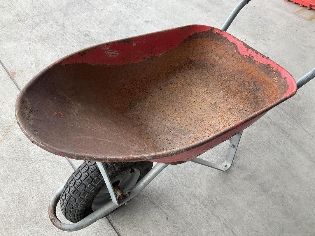 Photo '10' of Greens Red Coloured Wheelbarrow