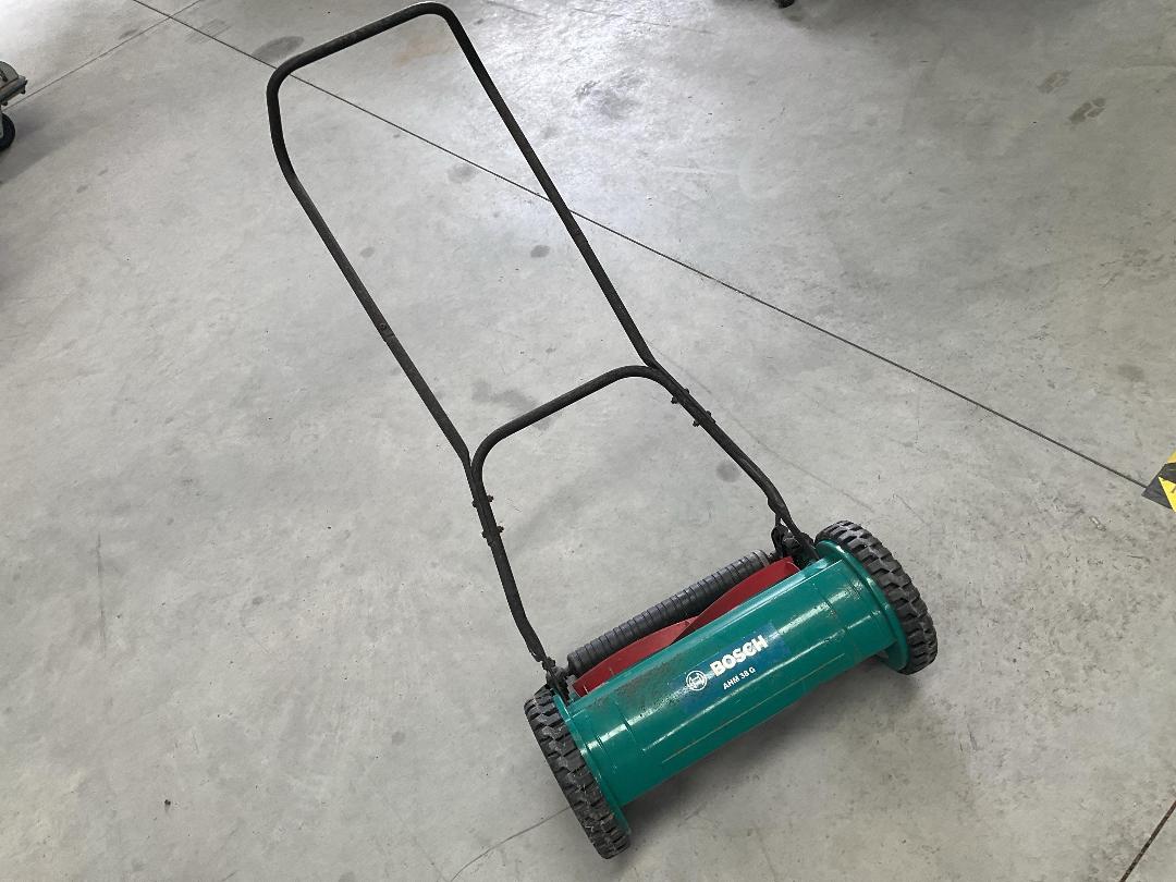 Photo '6' of Bosch Hand Push Mower - Model AHM 38 G