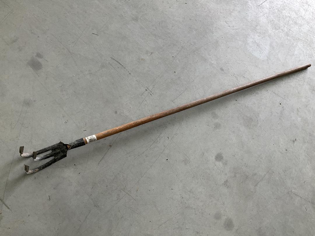 Photo '4' of Garden Tools - Rake, Fork Etc