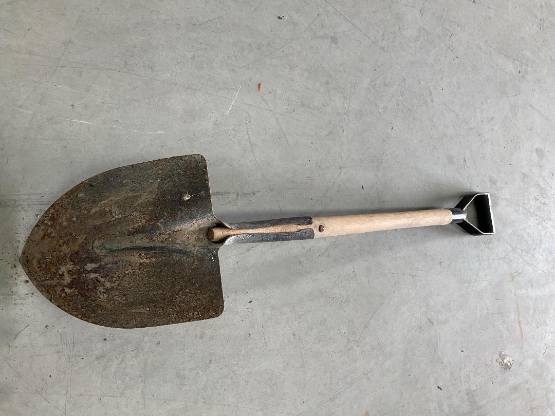 Photo '8' of Garden Tools - Rake, Fork Etc