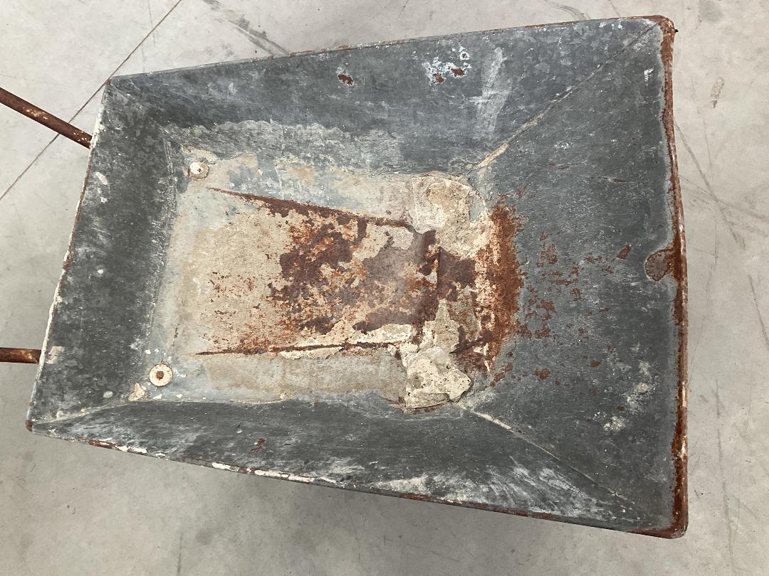 Photo '2' of Grey Coloured Wheelbarrow Photo '2' of Grey Coloured Wheelbarrow