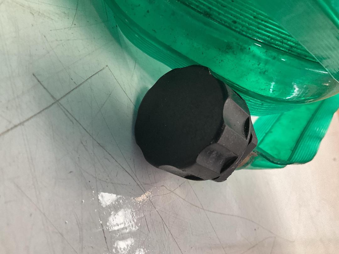 Photo '6' of Hose, Hinges, Lock Etc