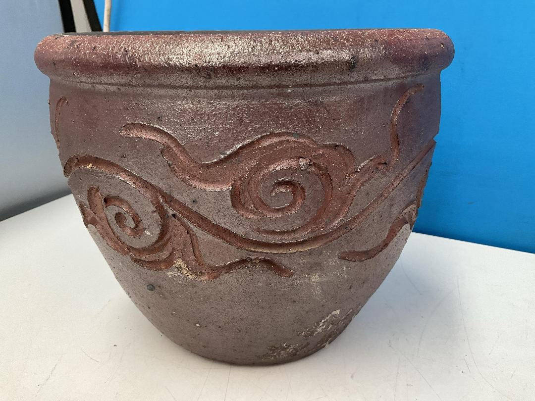 Photo '4' of 2x Garden Pots Photo '4' of 2x Garden Pots