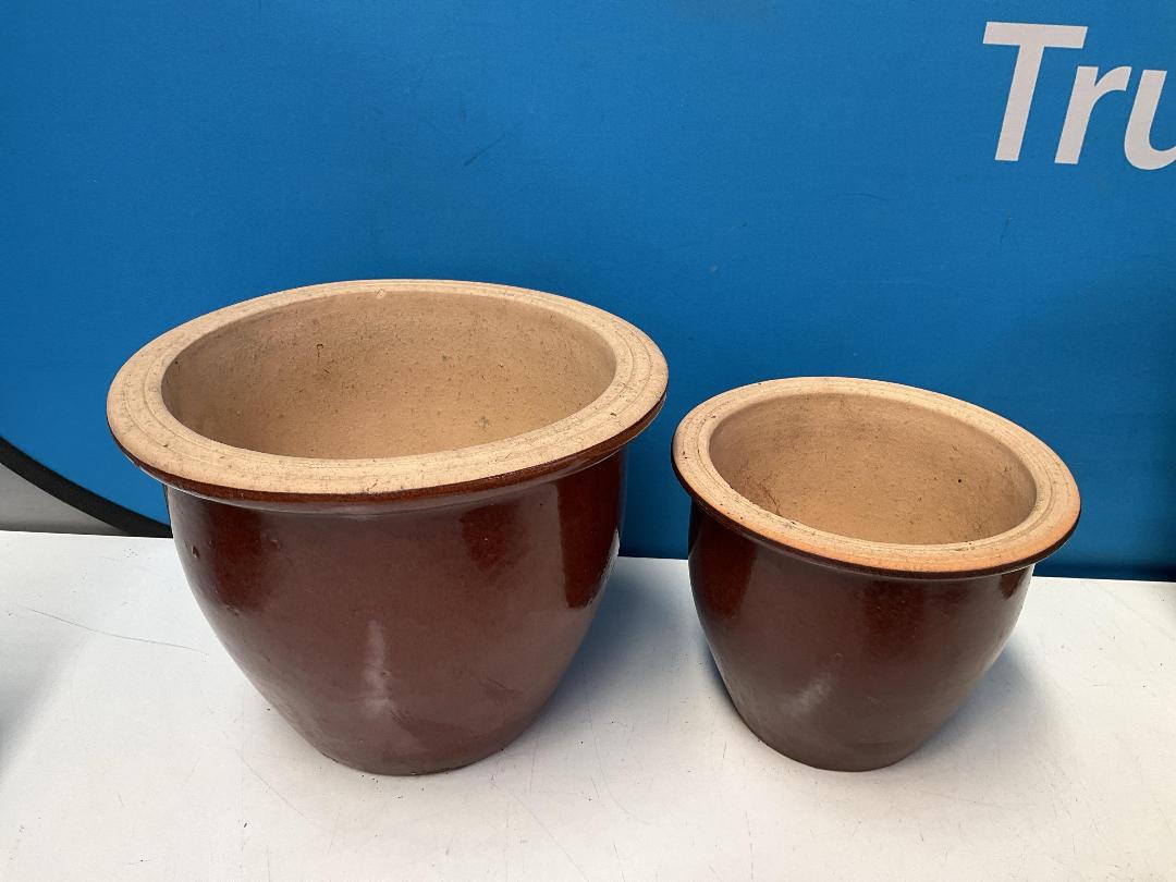 Photo '6' of Assortment of Garden Pots Photo '6' of Assortment of Garden Pots