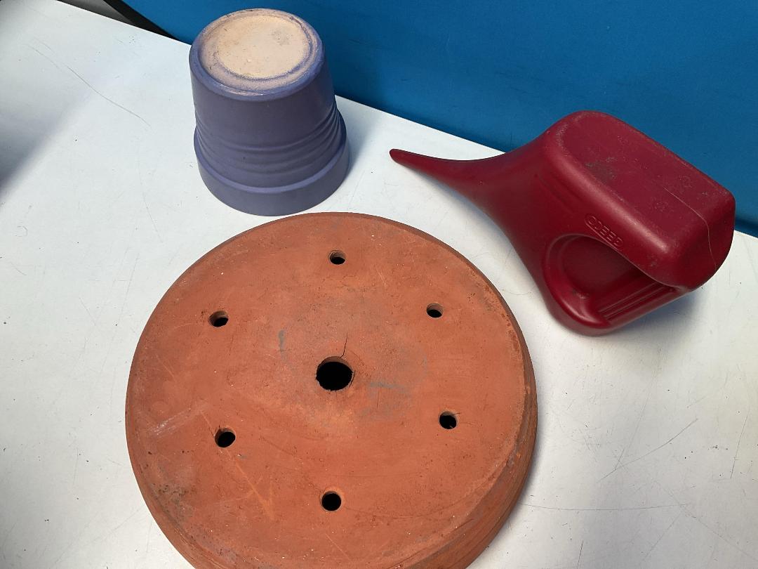 Photo '13' of Assortment of Garden Pots Photo '13' of Assortment of Garden Pots