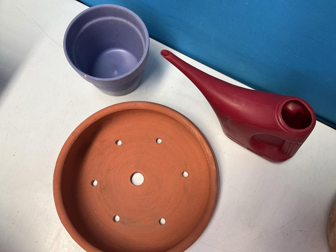 Photo '12' of Assortment of Garden Pots Photo '12' of Assortment of Garden Pots