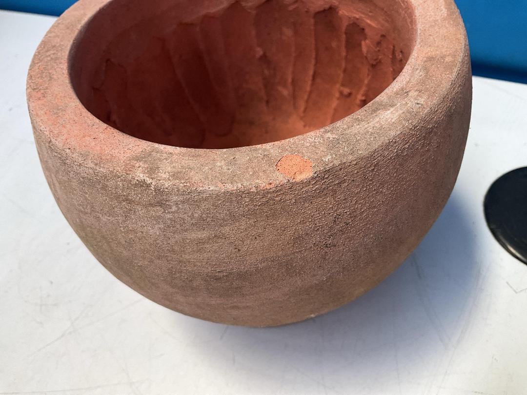 Photo '16' of 3x Terracotta Coloured Pots