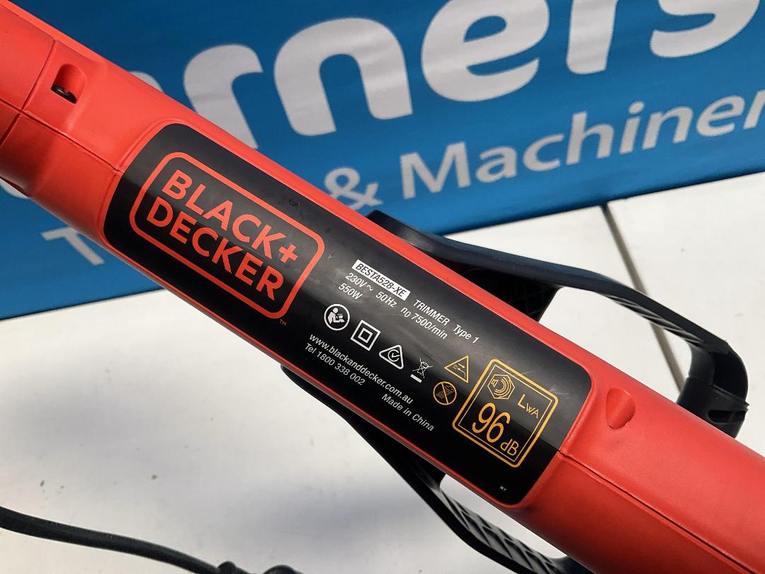 Photo '6' of Black & Decker Electric Line Trimmer 550W