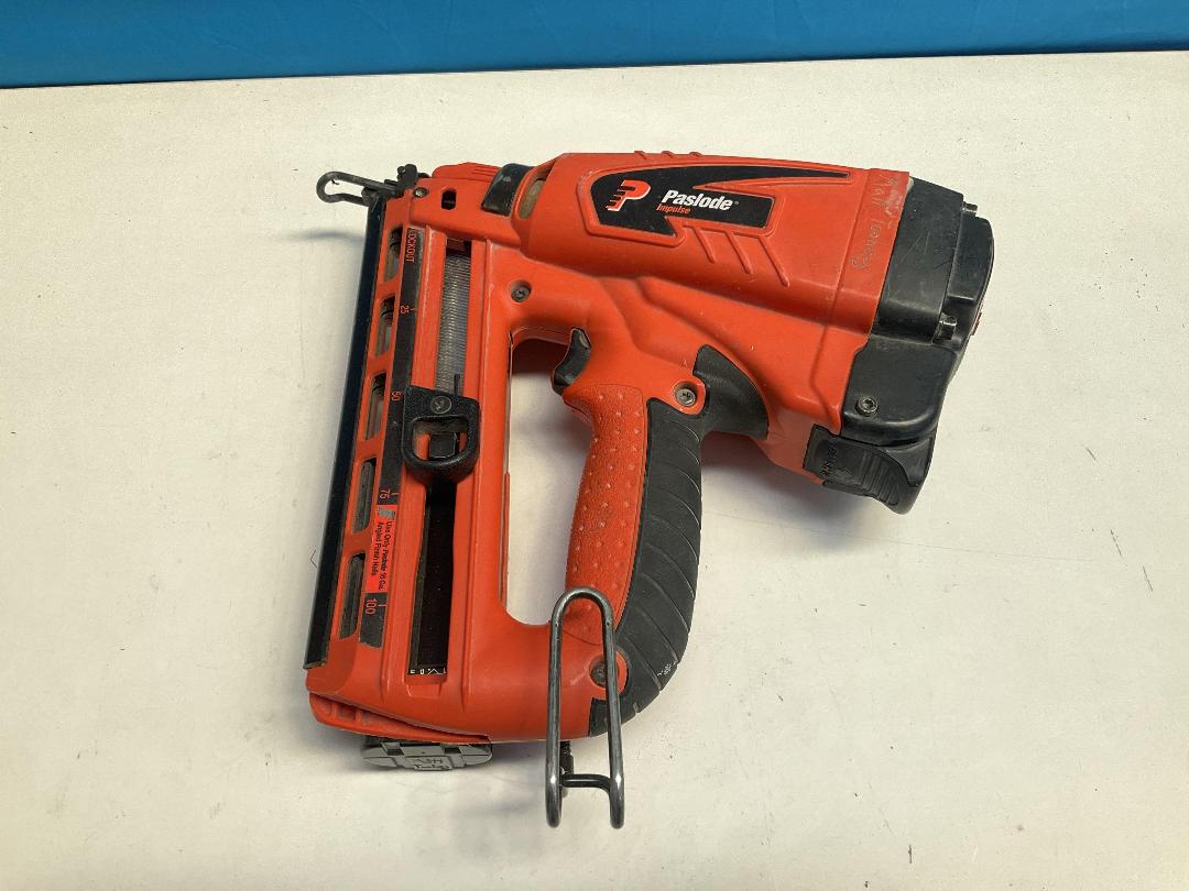 Photo '3' of Paslode - Impulse Angled Brad Nailer