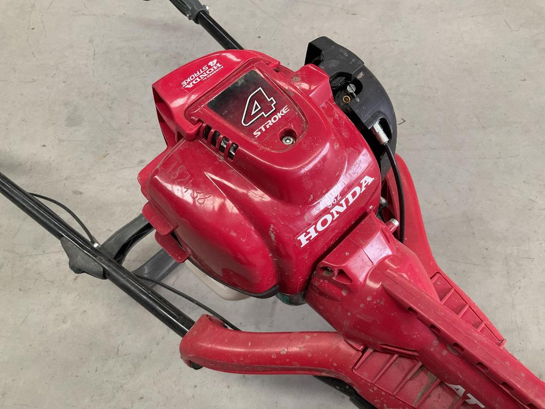 Photo '3' of Atom - 562 Pro Edger - Honda 4 Stroke