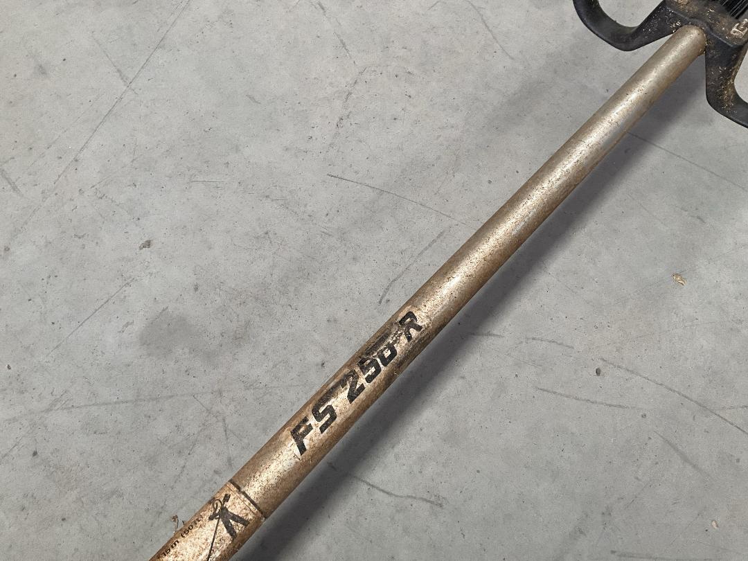 Photo '4' of Stihl - FS 250 R Petrol Brushcutter