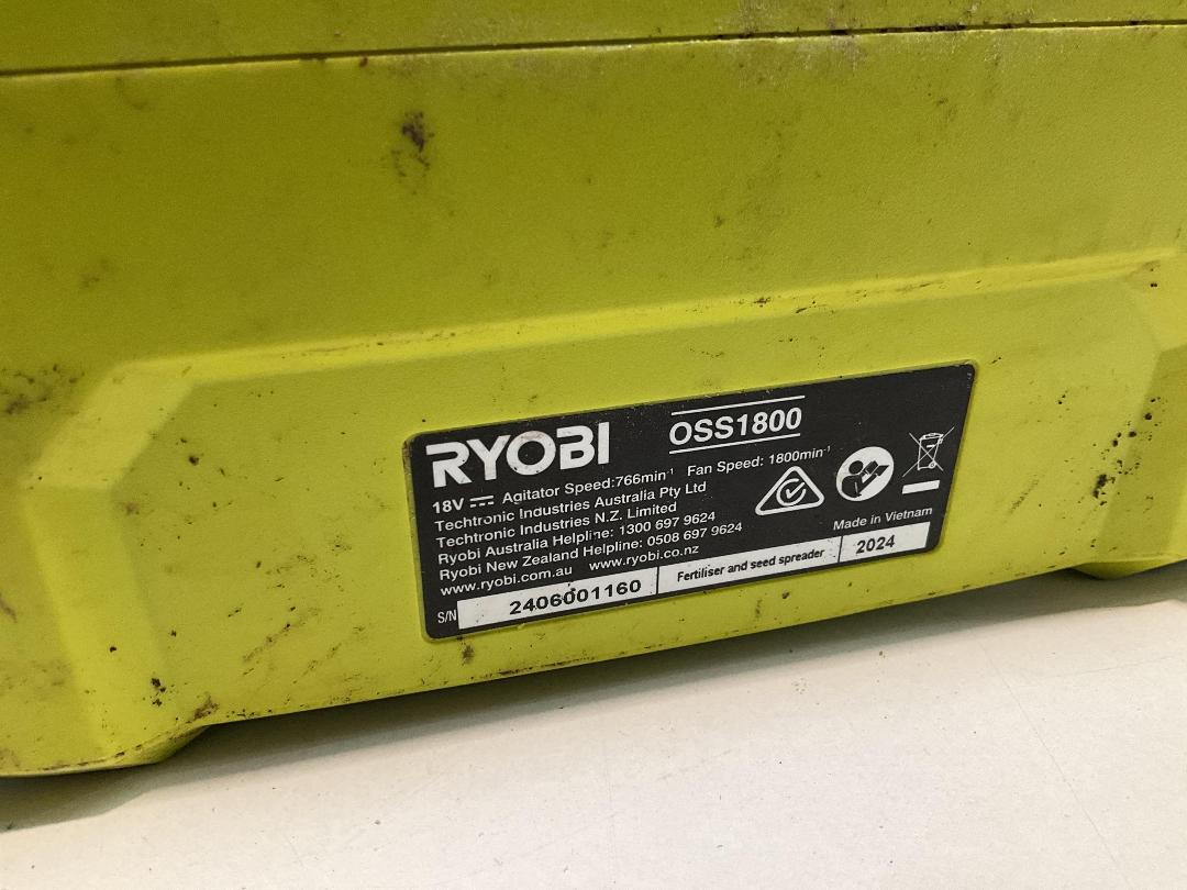 Photo '8' of Ryobi One+ -18V Seed and Fertilizer Spreader - OSS1800 (Skin Only)