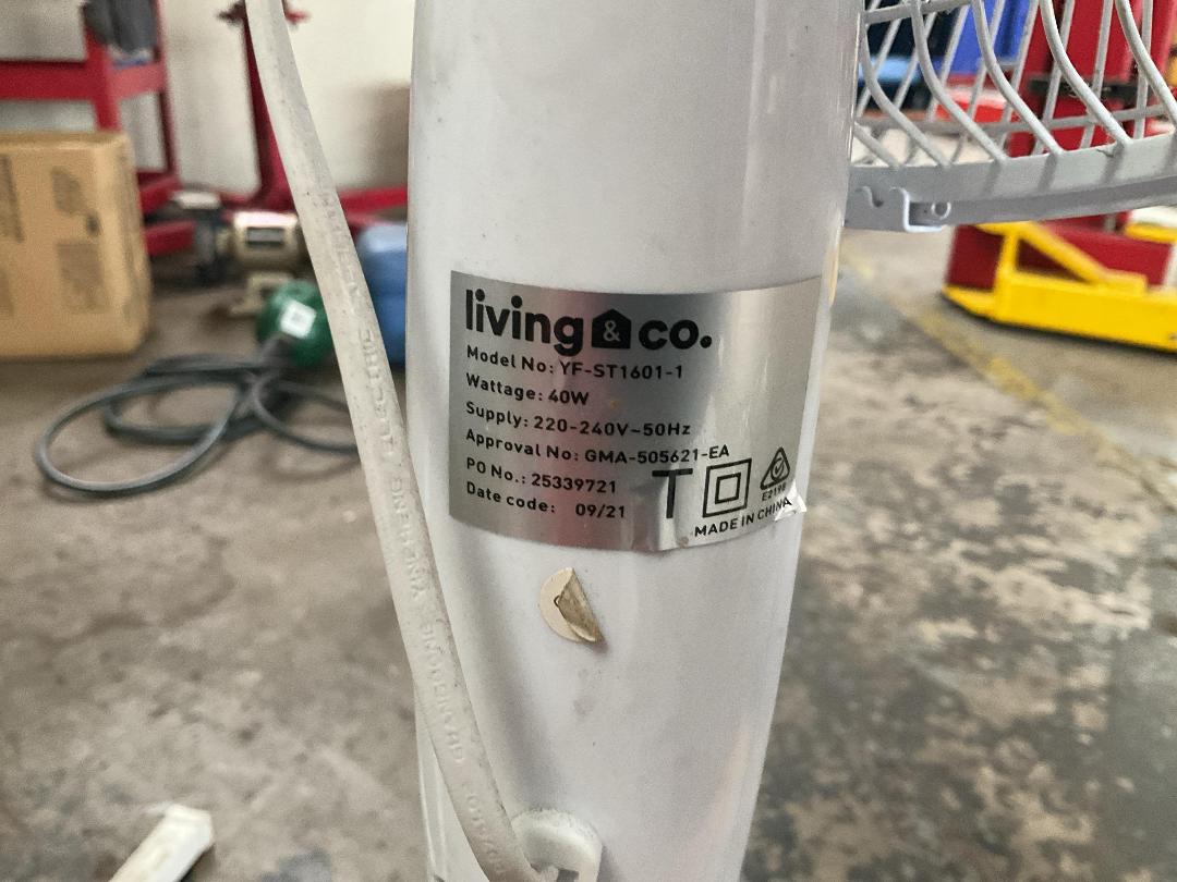 Photo '8' of 2x Fans Photo '8' of 2x Fans