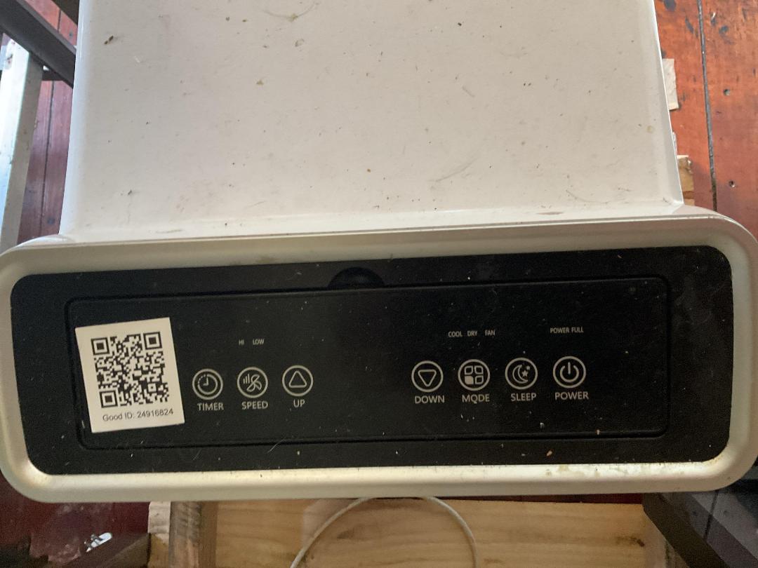 Photo '4' of Nouveau Portable Air conditioner Photo '4' of Nouveau Portable Air conditioner