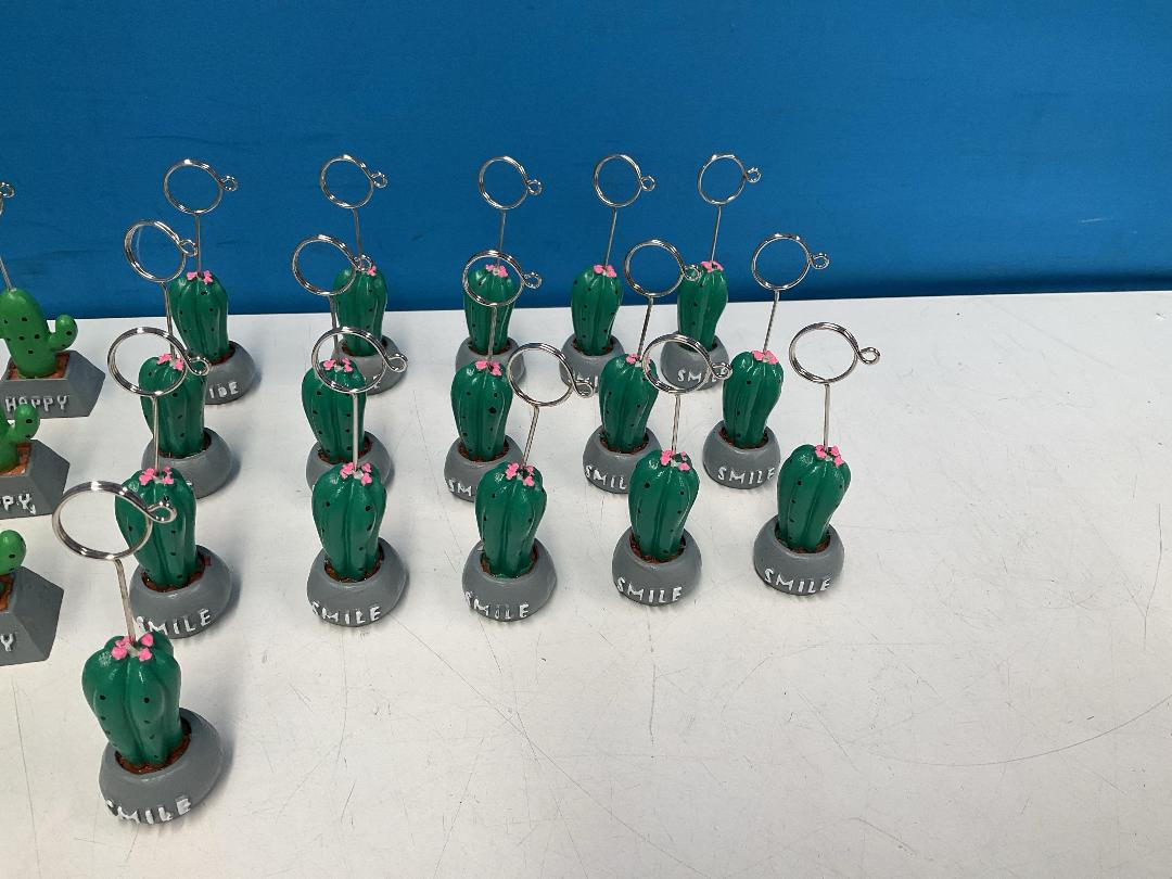 Photo '8' of 33x Cactus Note Holders *NEW* Photo '8' of 33x Cactus Note Holders *NEW*