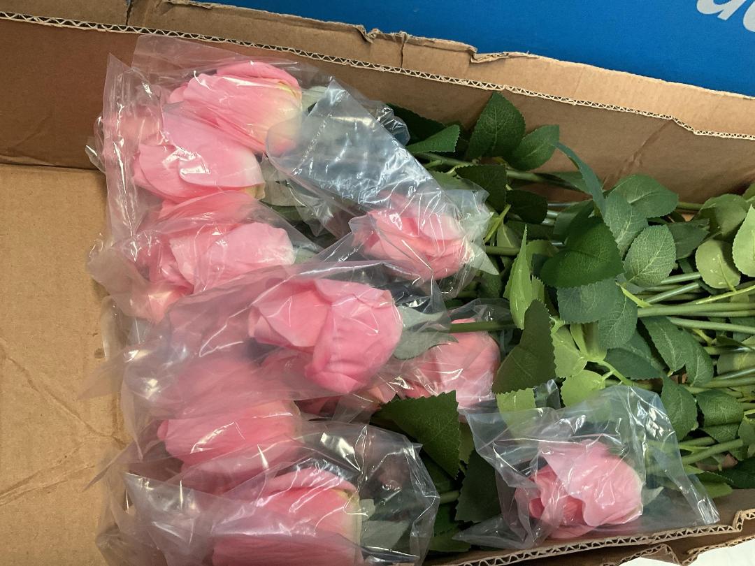 Photo '4' of 2x Boxes of Artificial Single Stem Pink Coloured Roses