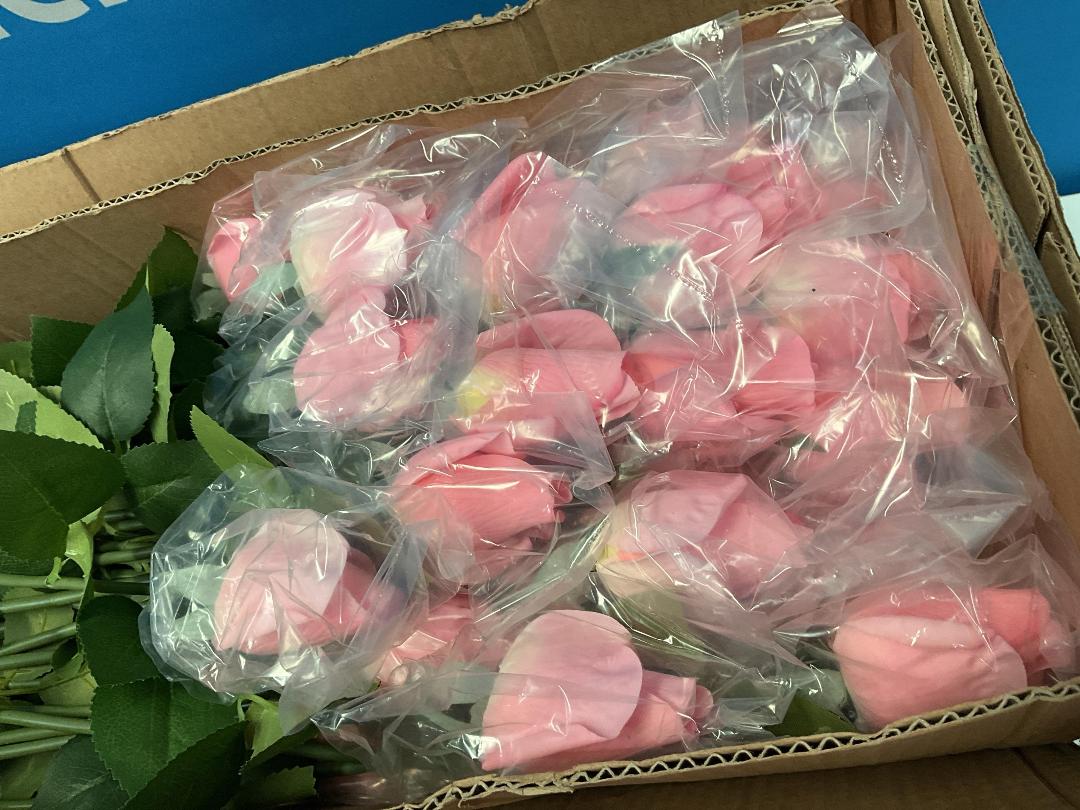 Photo '5' of 2x Boxes of Artificial Single Stem Pink Coloured Roses