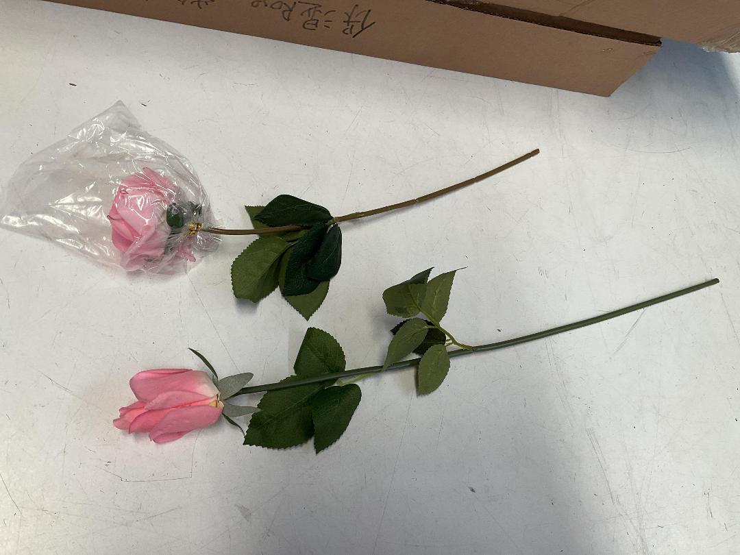 Photo '9' of 2x Boxes of Artificial Single Stem Pink Coloured Roses