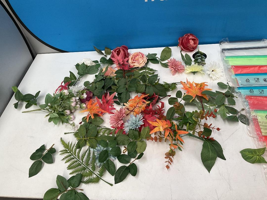 Photo '11' of Miscellaneous Home Decor Items Etc - Artificial Flower Off Cuts Etc *NEW*