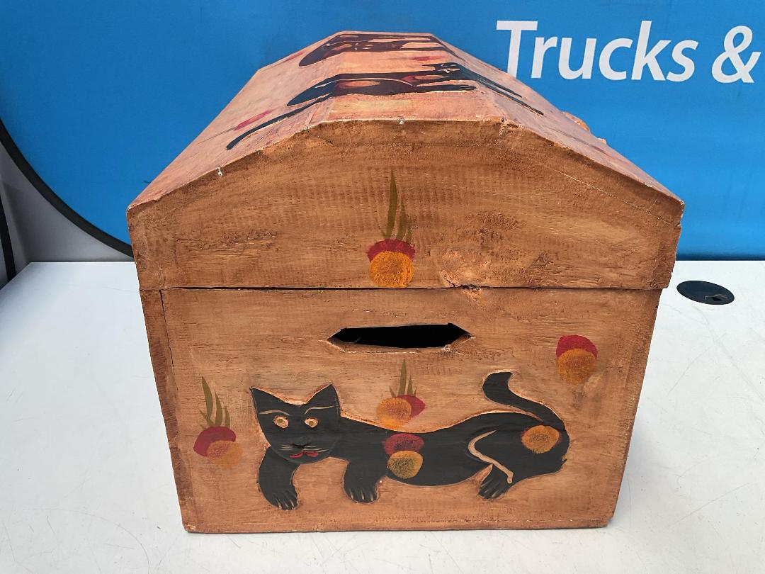 Photo '11' of Wooden-Like Box with Cat Designs on it