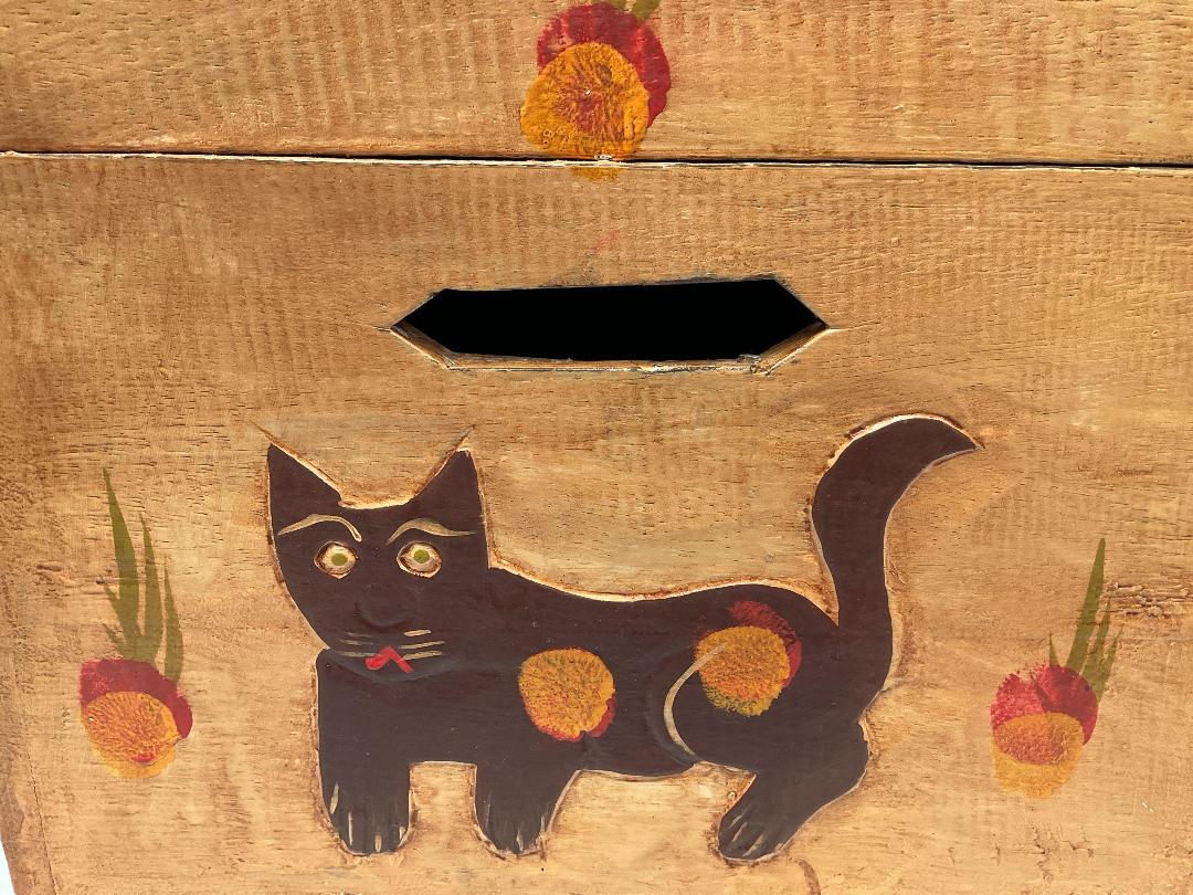 Photo '9' of Wooden-Like Box with Cat Designs on it