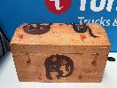 Thumbnail '10' of Wooden-Like Box with Cat Designs on it