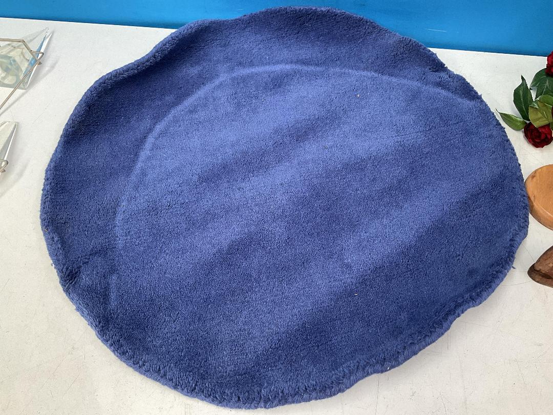 Photo '11' of Home Decor Items - Blue Circular Mat, Woven Place Mats or Similar Etc