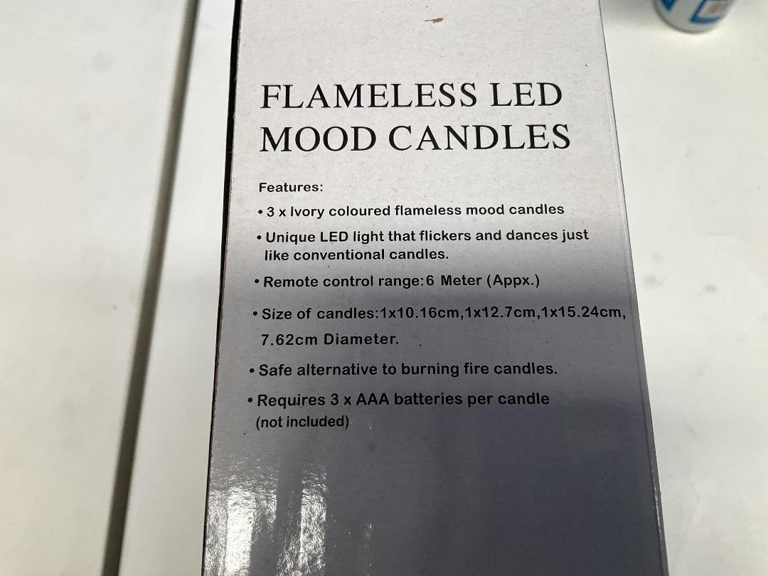 Photo '4' of Flameless LED Mood Candle Set w/ Remote *NEW*