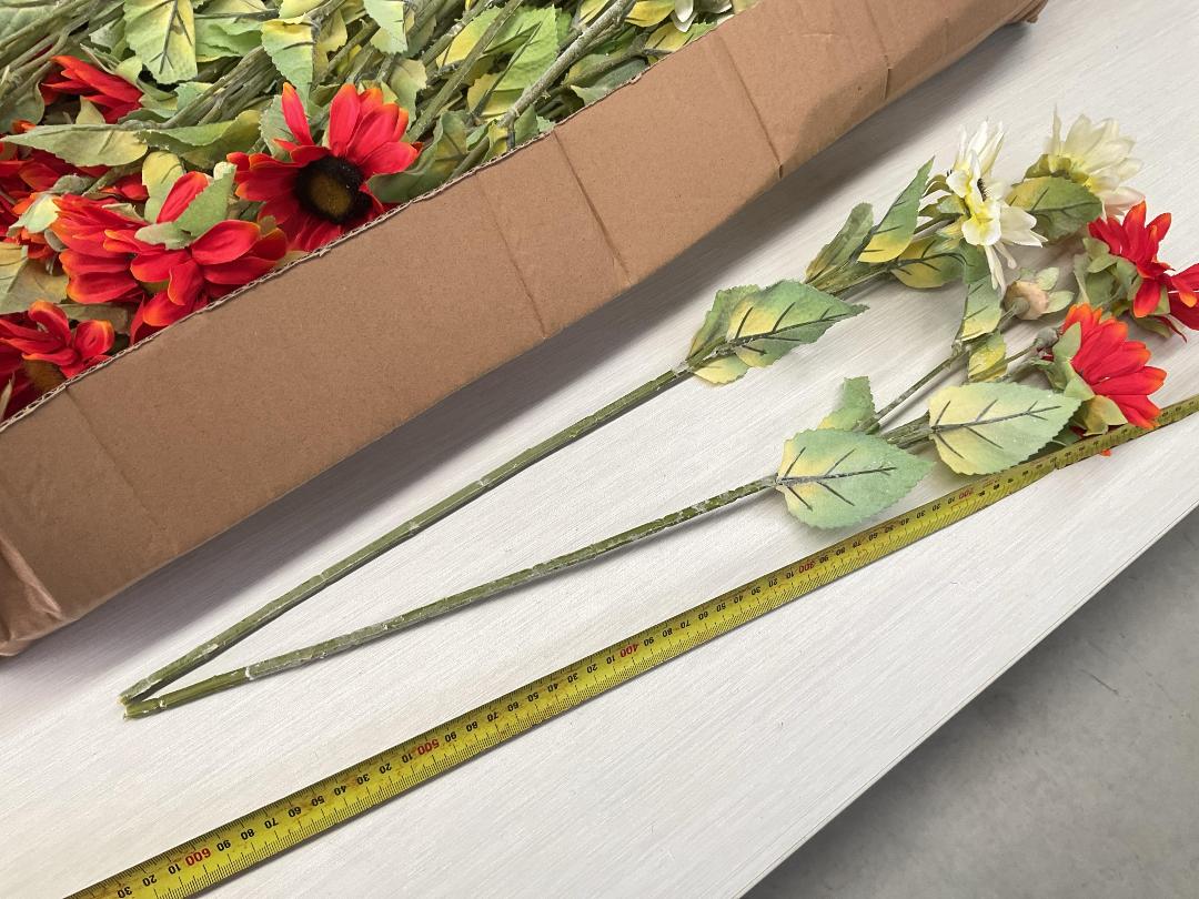Photo '3' of High Quality Artificial Flowers - Sunflower (Red , White / Yellow) *NEW* Photo '3' of High Quality Artificial Flowers - Sunflower (Red , White / Yellow) *NEW*