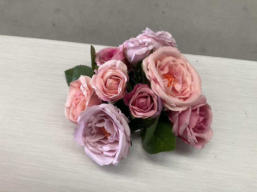 Photo '7' of High Quality Artificial Flowers - Assorted Bouquet (6pce) *NEW*