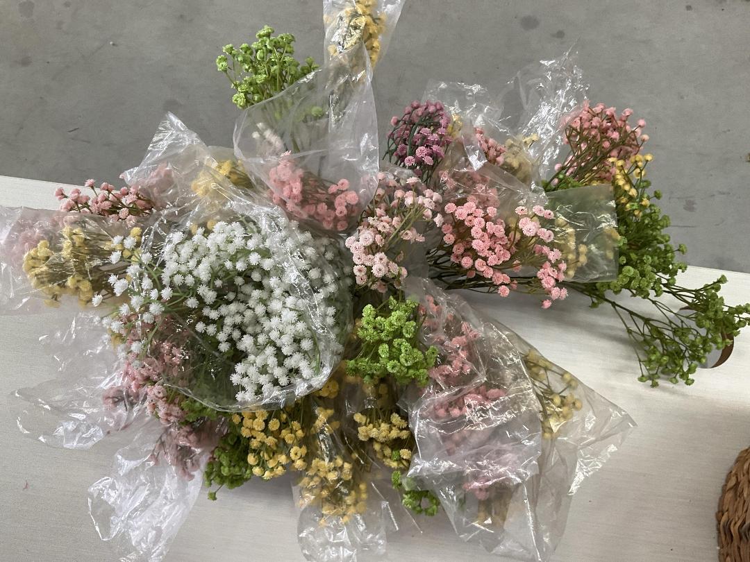 Photo '4' of High Quality Artificial Flowers - Gypsophilia (Assorted Colours) *NEW*