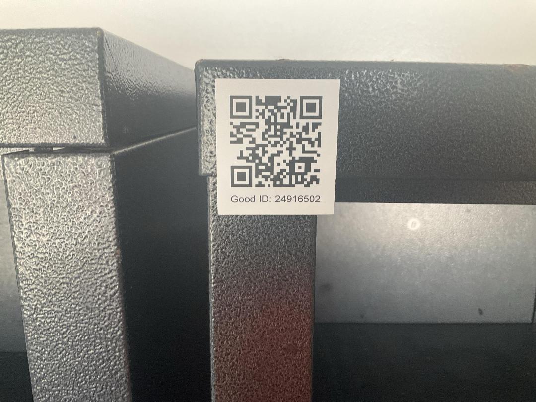 Photo '4' of Steel cabinets x3