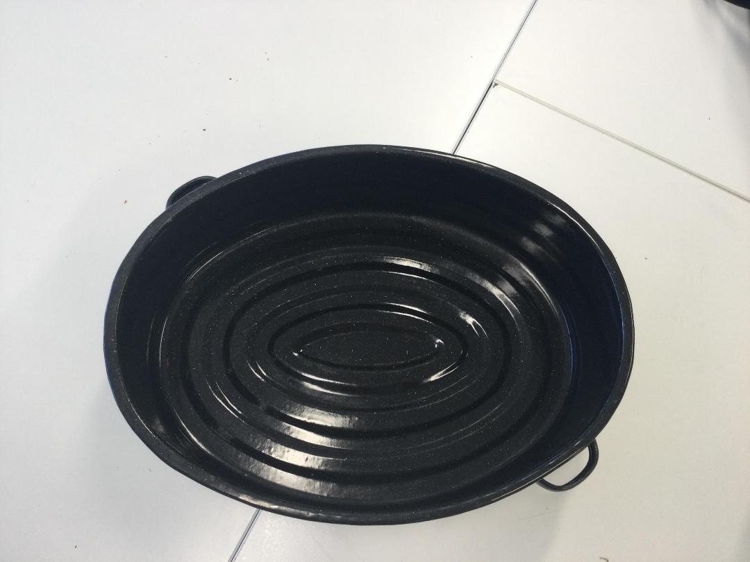 Photo '4' of Large Oven Dish Photo '4' of Large Oven Dish