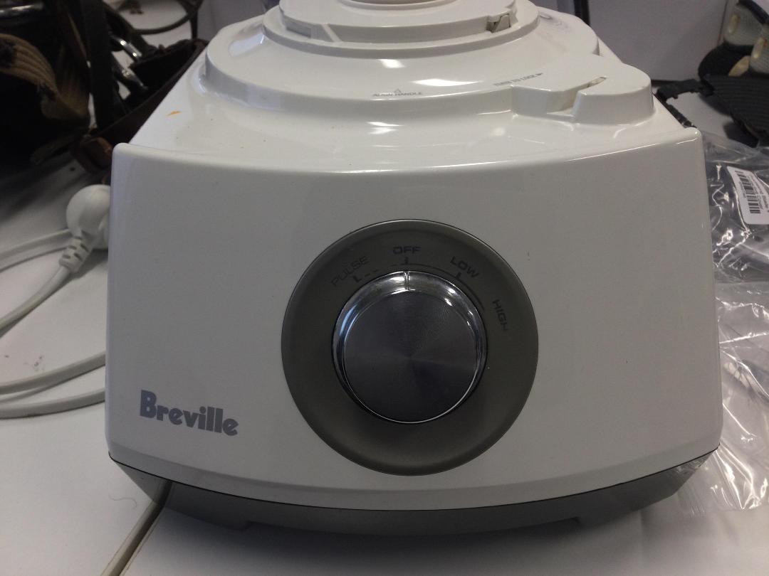 Photo '4' of Breville food processor